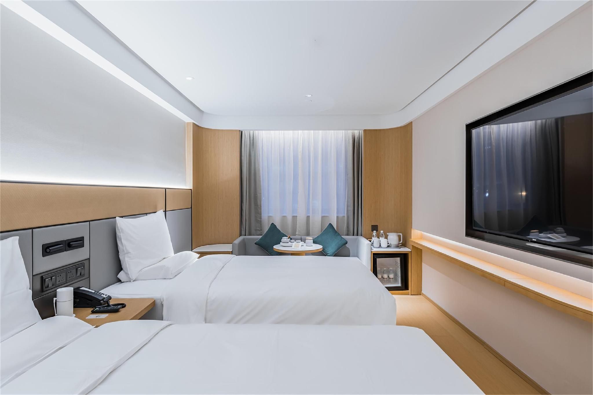 Twin Business Room