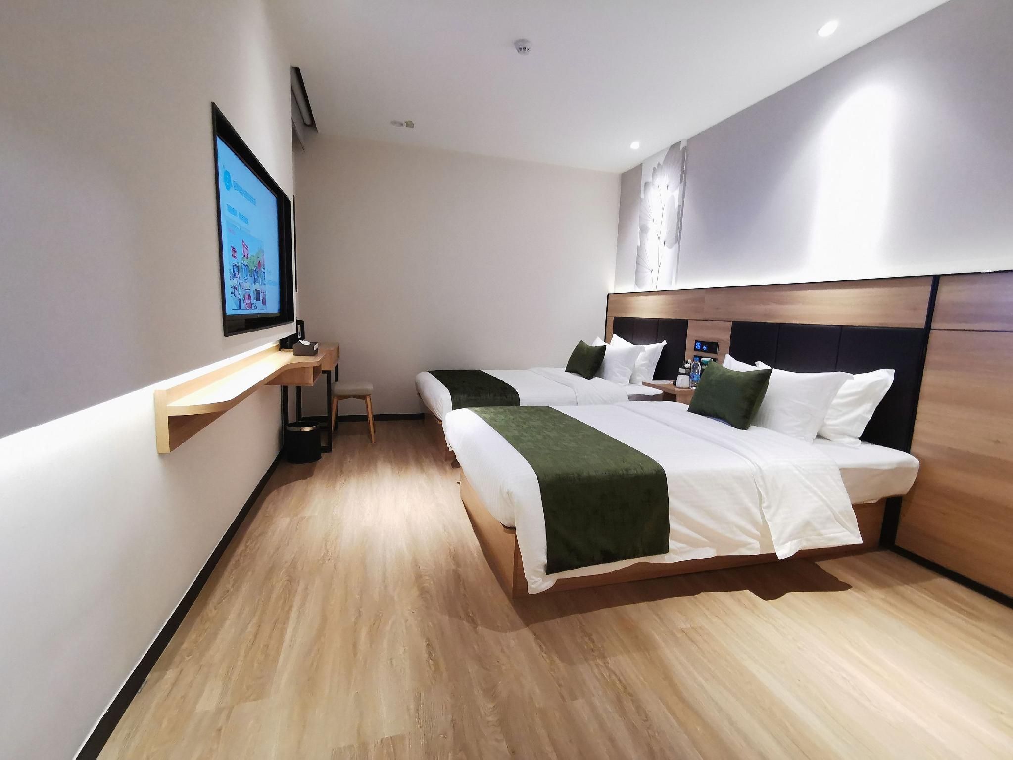 Superior 2-bed Room