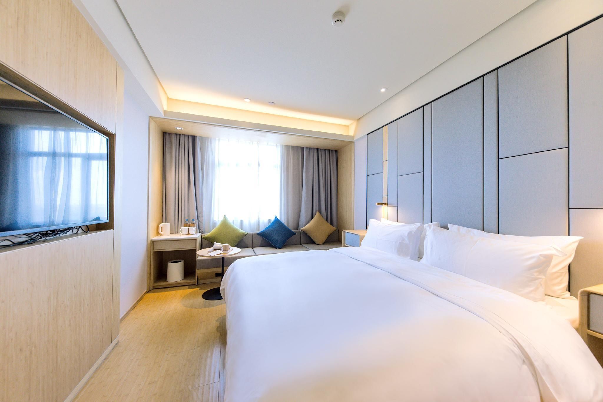 Huazhu - Superior BedRoom