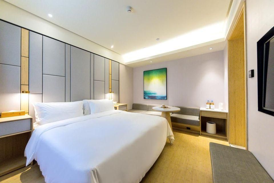 Business Queen Bed Room