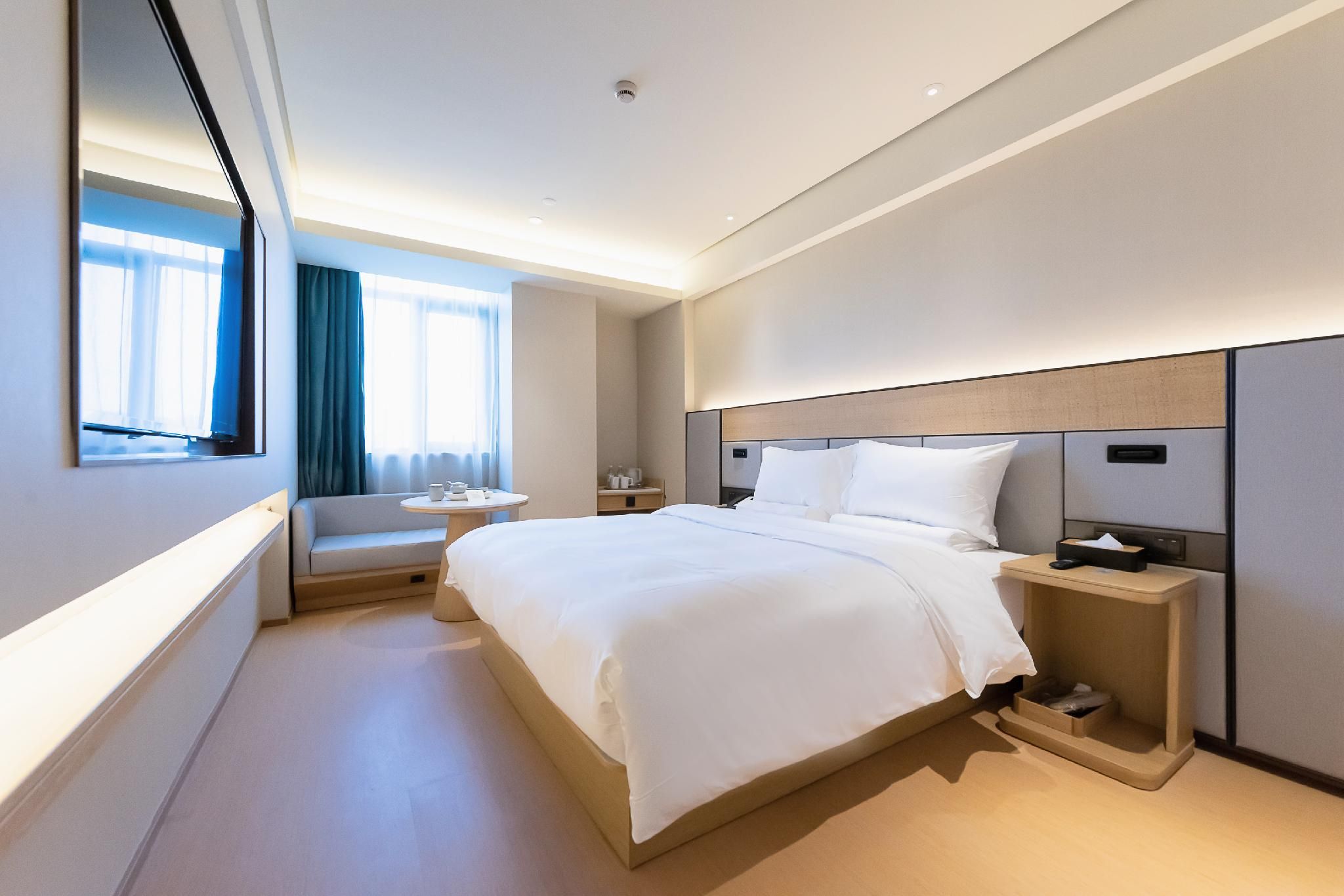 Business Queen Bed Room