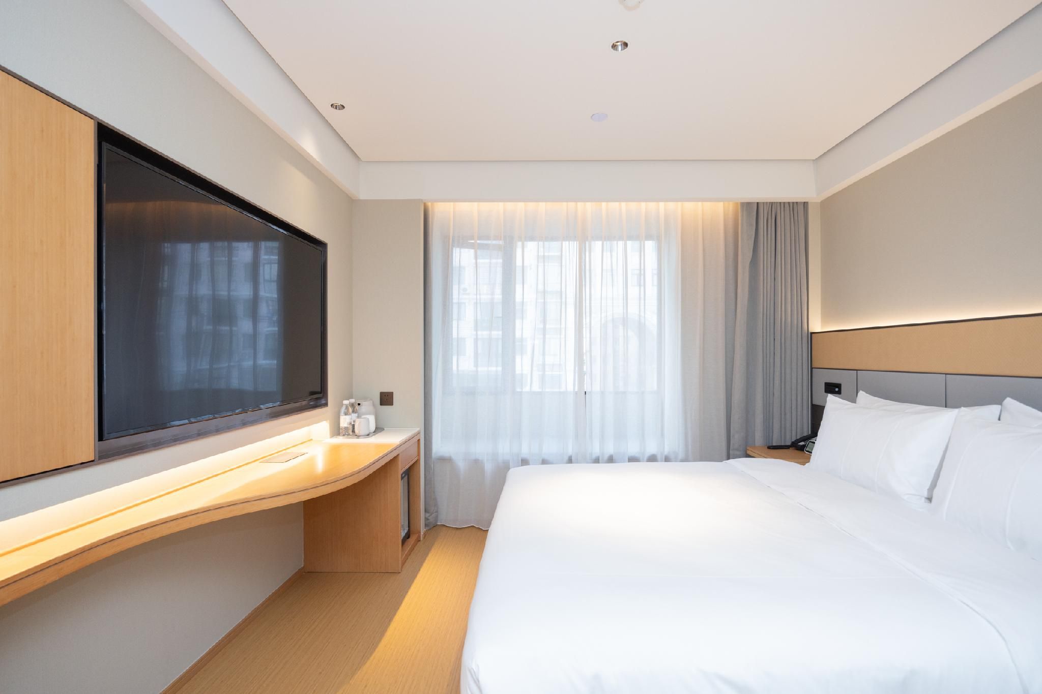 Huazhu - Superior BedRoom