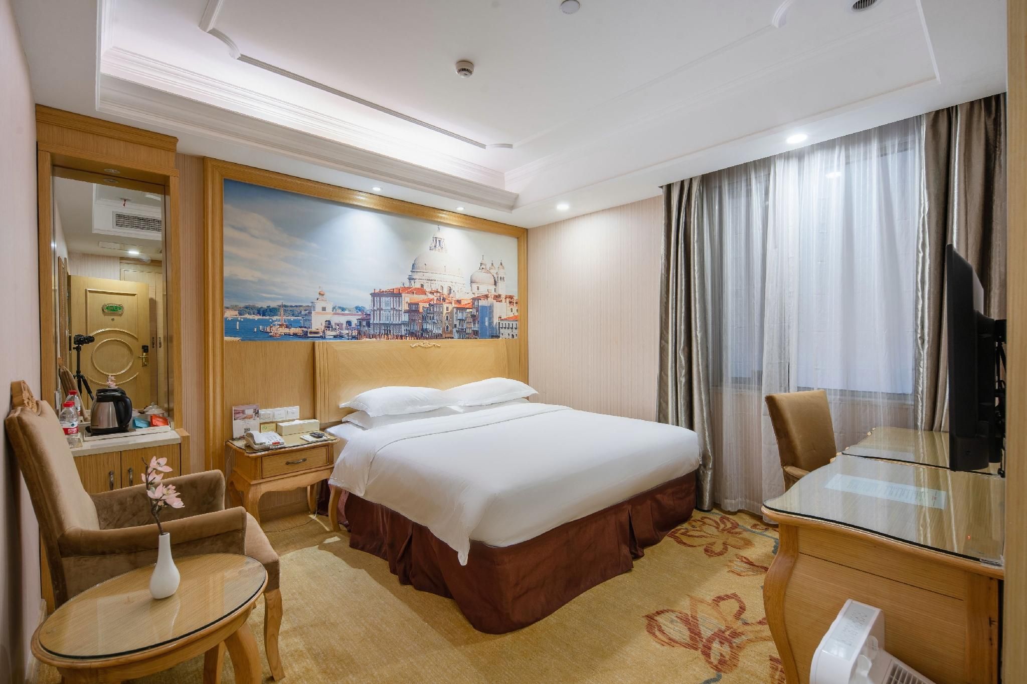 WH - Superior Bed Room