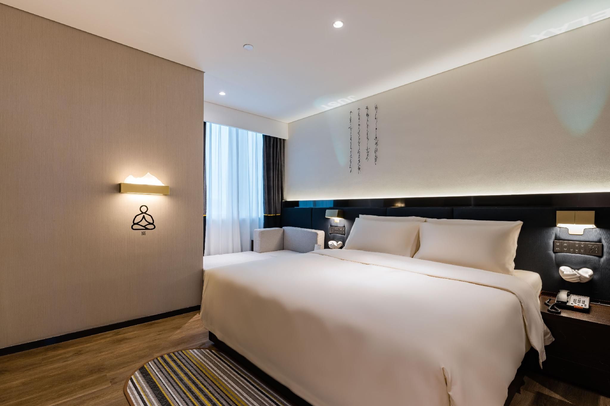 Double Room with Theme