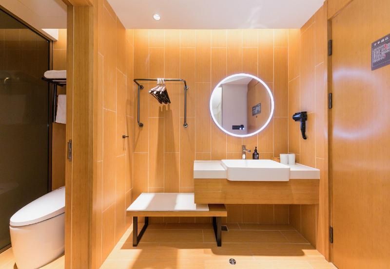 Ji Hotel Shanghai Expo Yaohua Road Comfort Superior Double Room 3