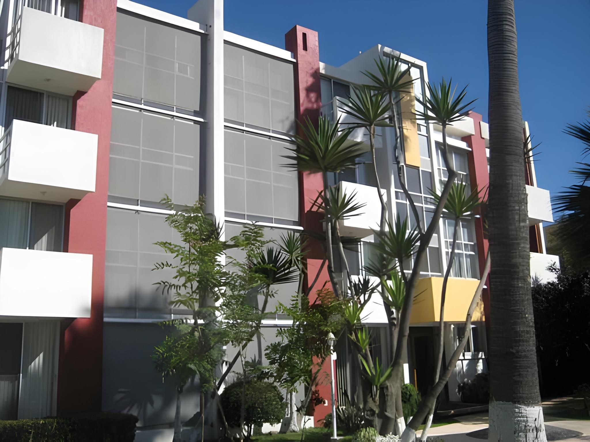 Dali Suites Hotel