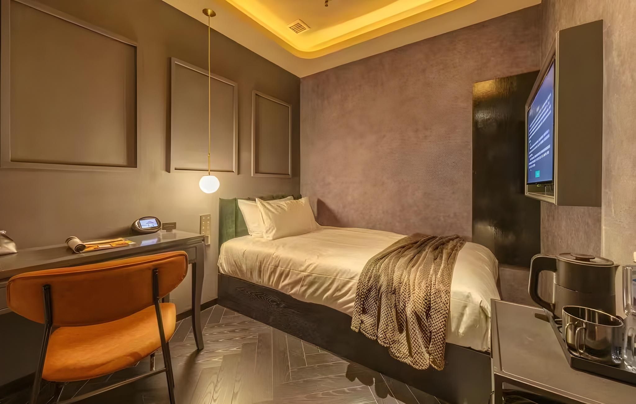 Business Single Room without Window