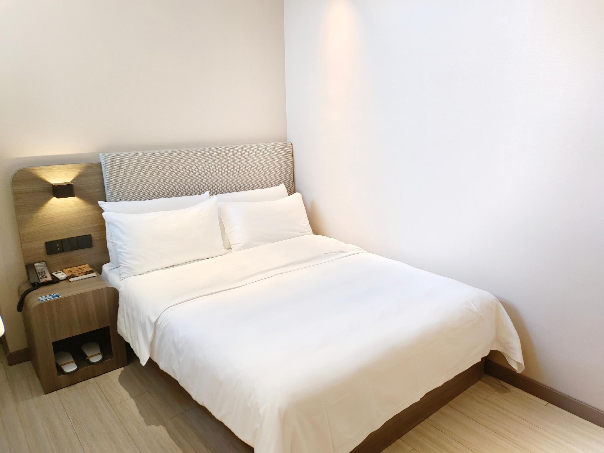 Huazhu - Bed Room A