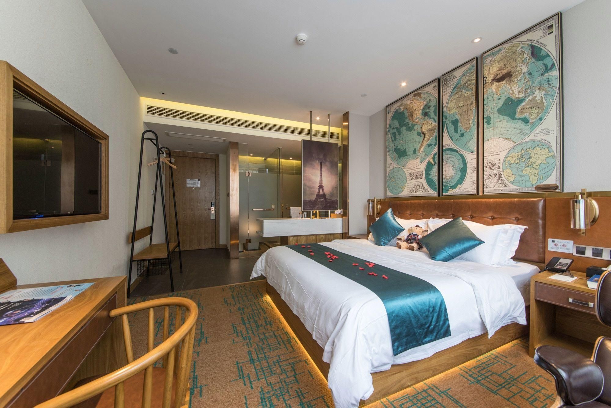 James Joyce - Feifan Bed Room