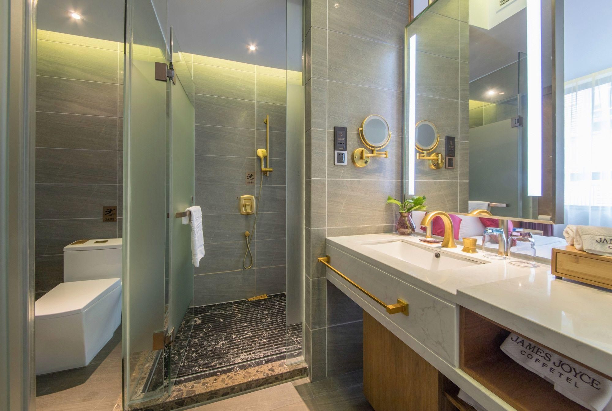 James Joyce - Feifan Bed Room