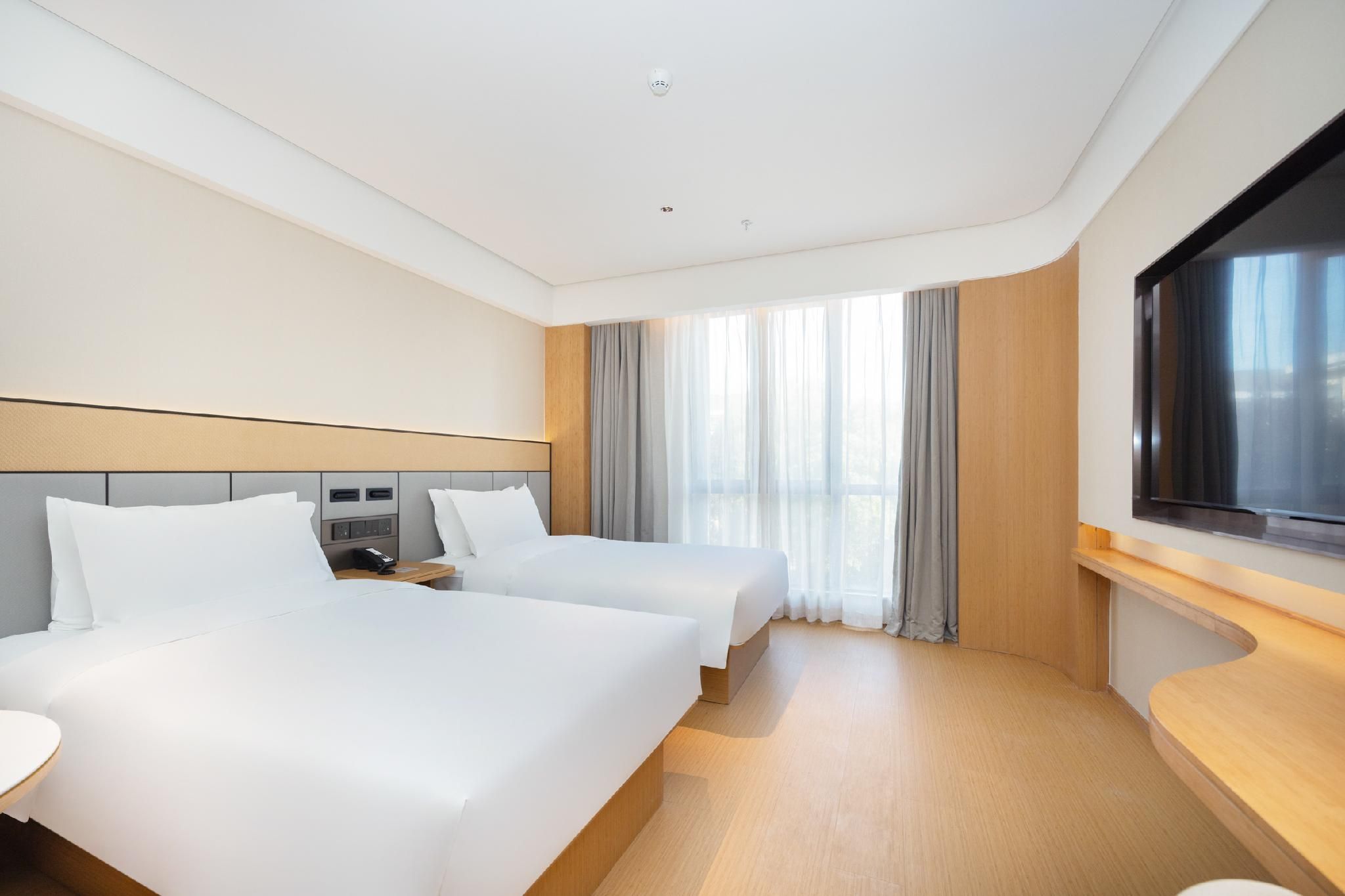 Huazhu - Business Twin Room
