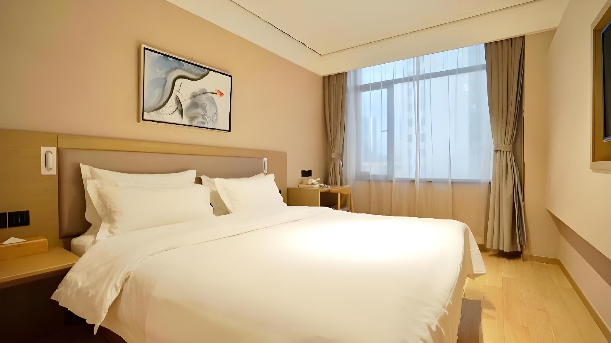 Business Queen Bed Room