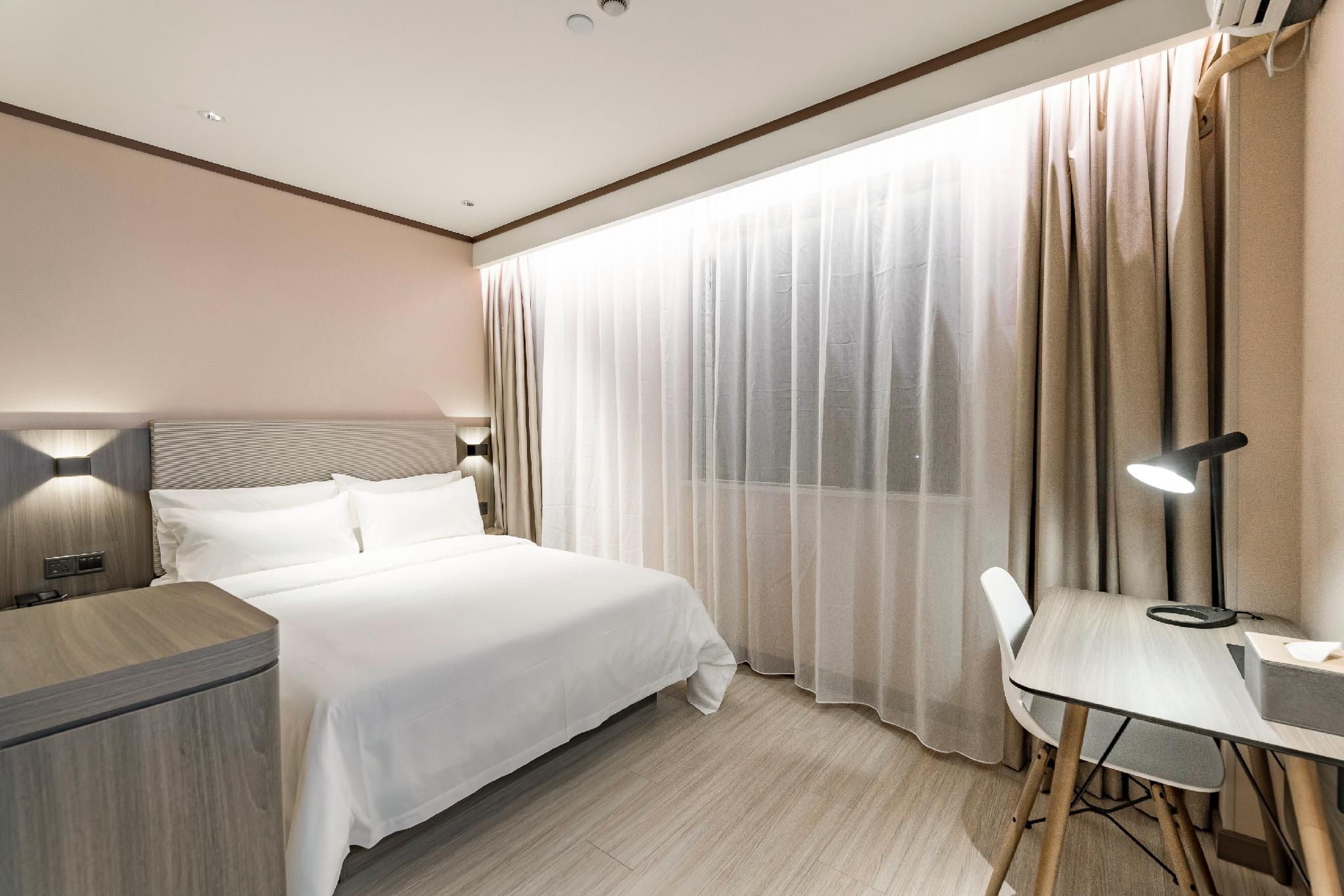 Hanting Hotel Shanghai New International Expo Center Fanghua Road Huazhu - Room With Bed