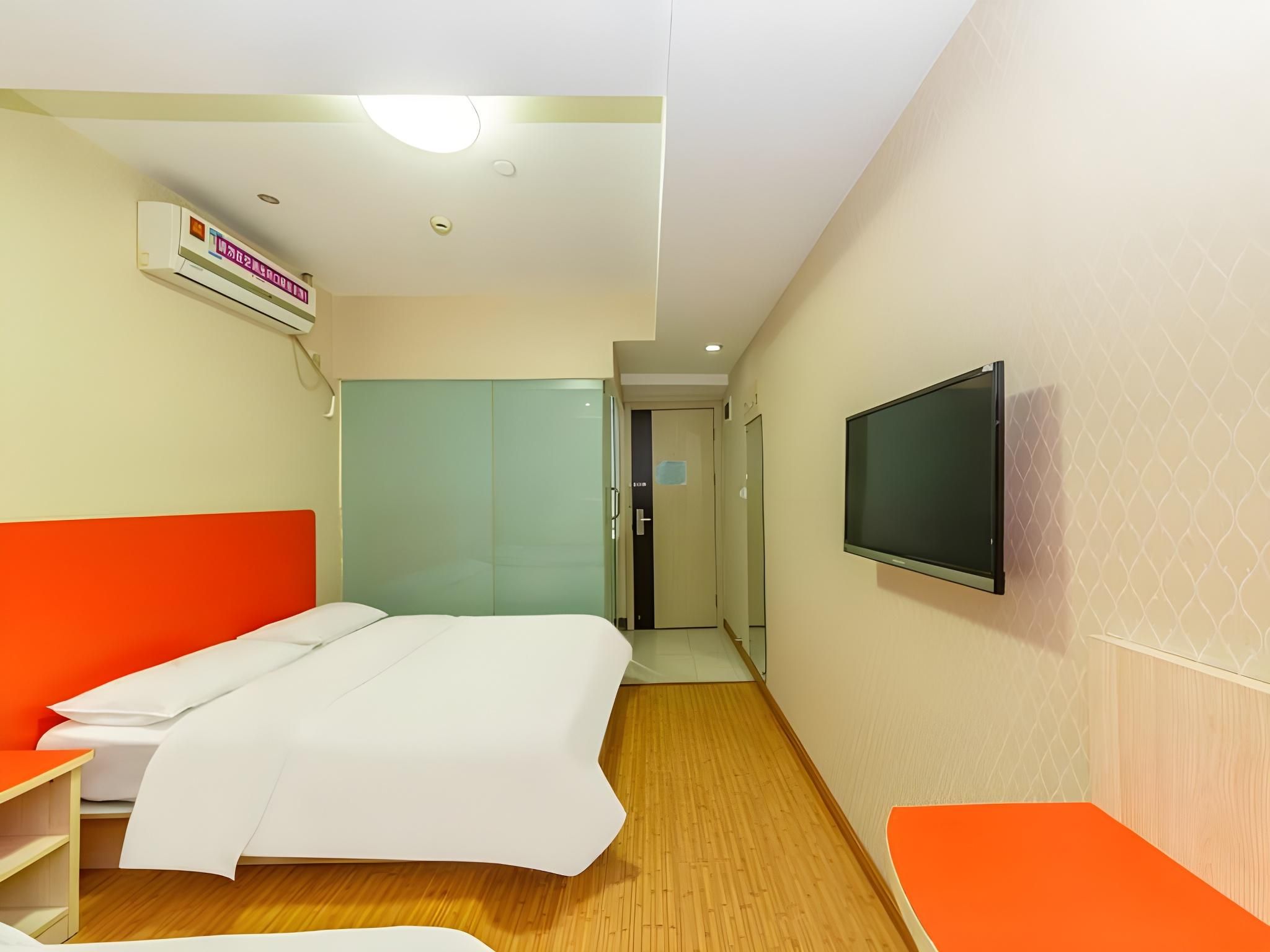 GTI - Fashion 1 Bed Room, Inner Window