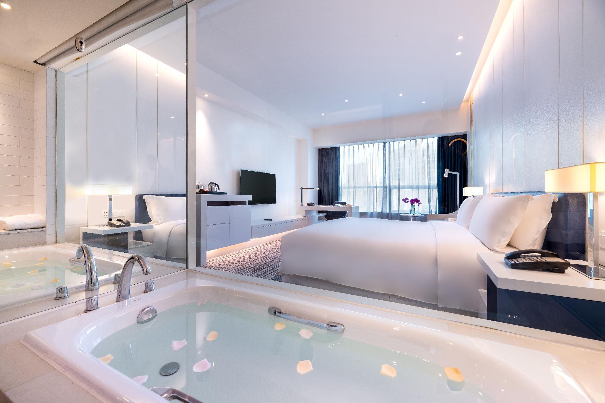 DELUXE ROOM, 2 Double Size Beds