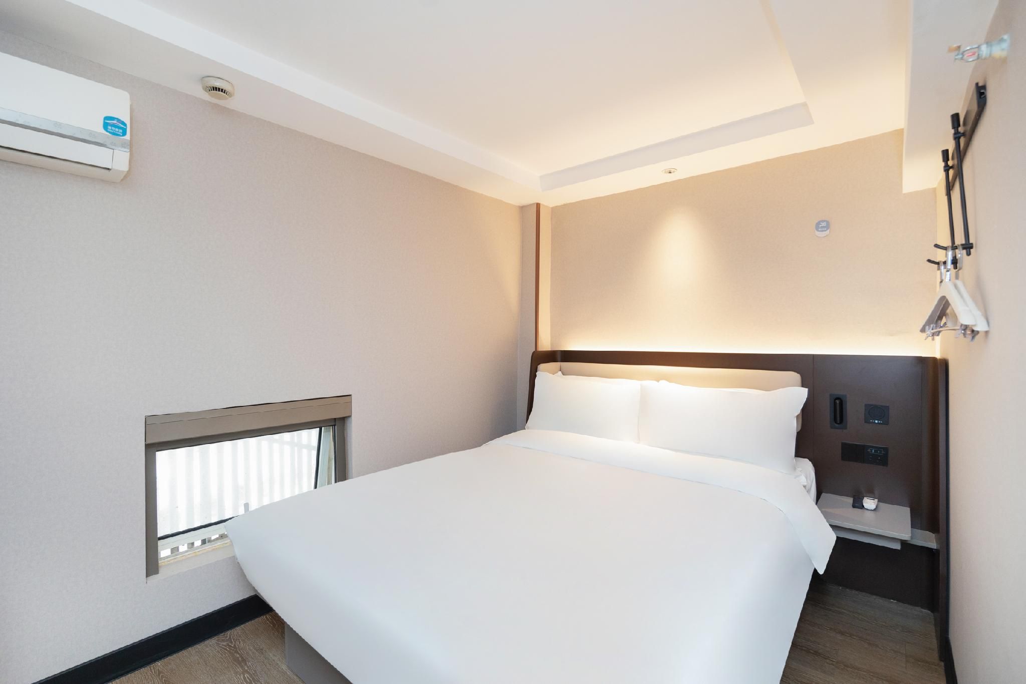 Huazhu - Single Bed Room