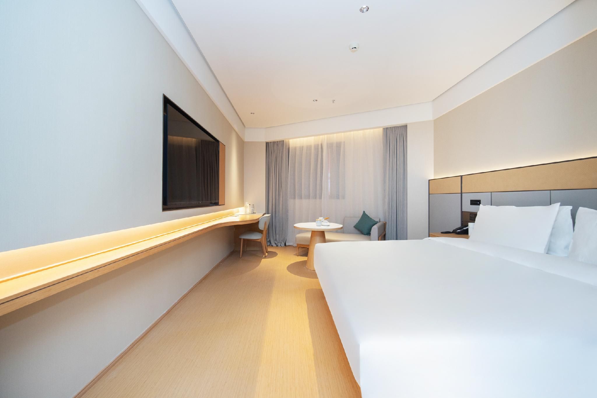 Huazhu - Superior BedRoom