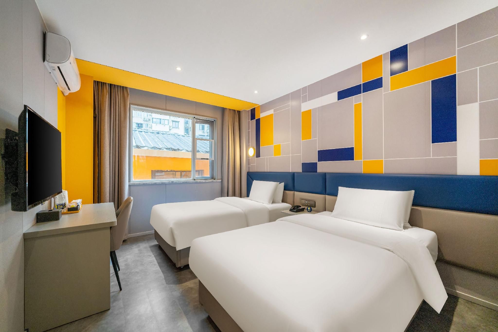 WH - New 7 Days Comfort Twin Room