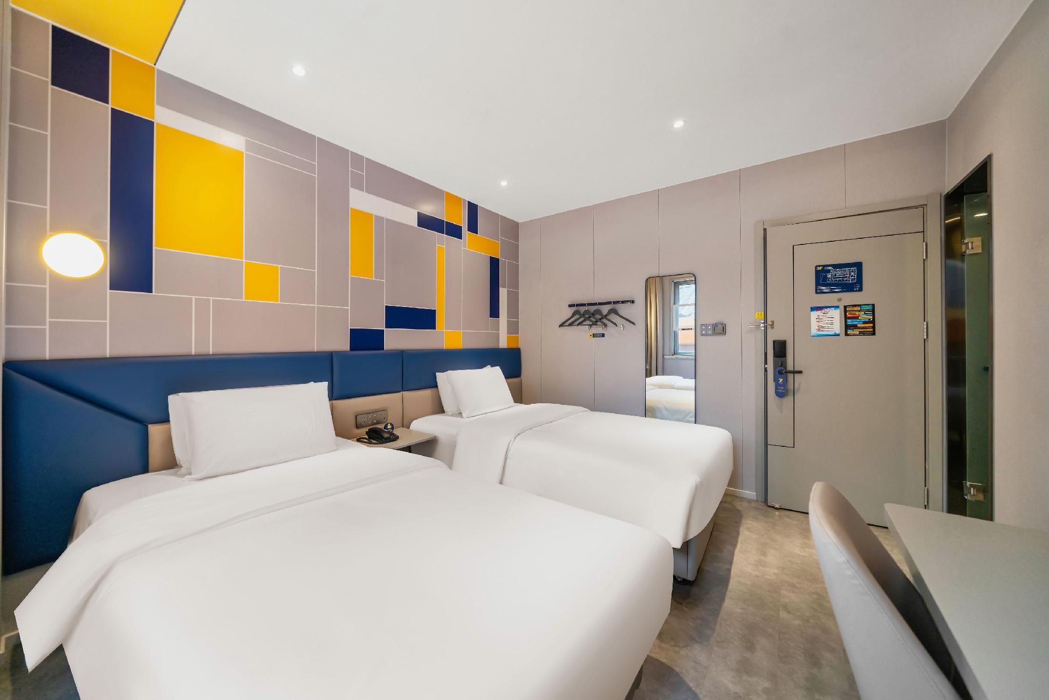 WH - New 7 Days Zizai Twin Room