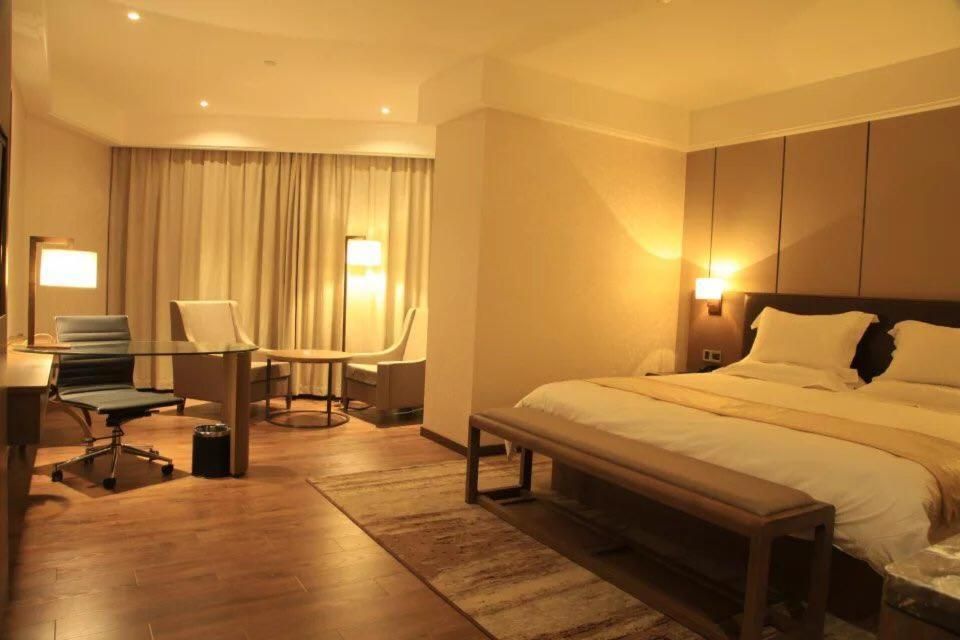 Executive King Room