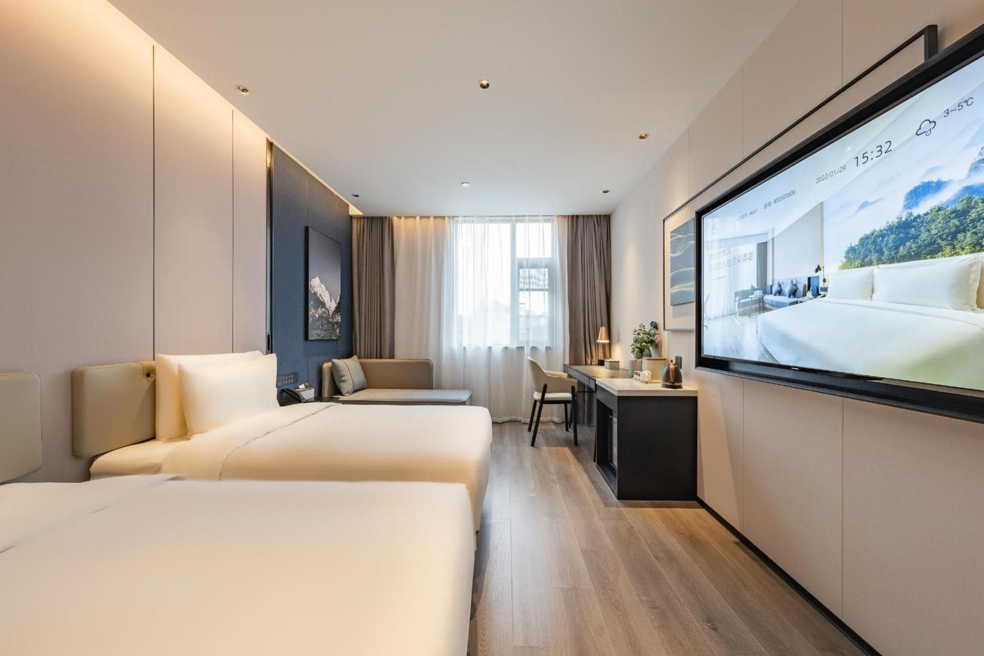 Jimu Twin Room with City View