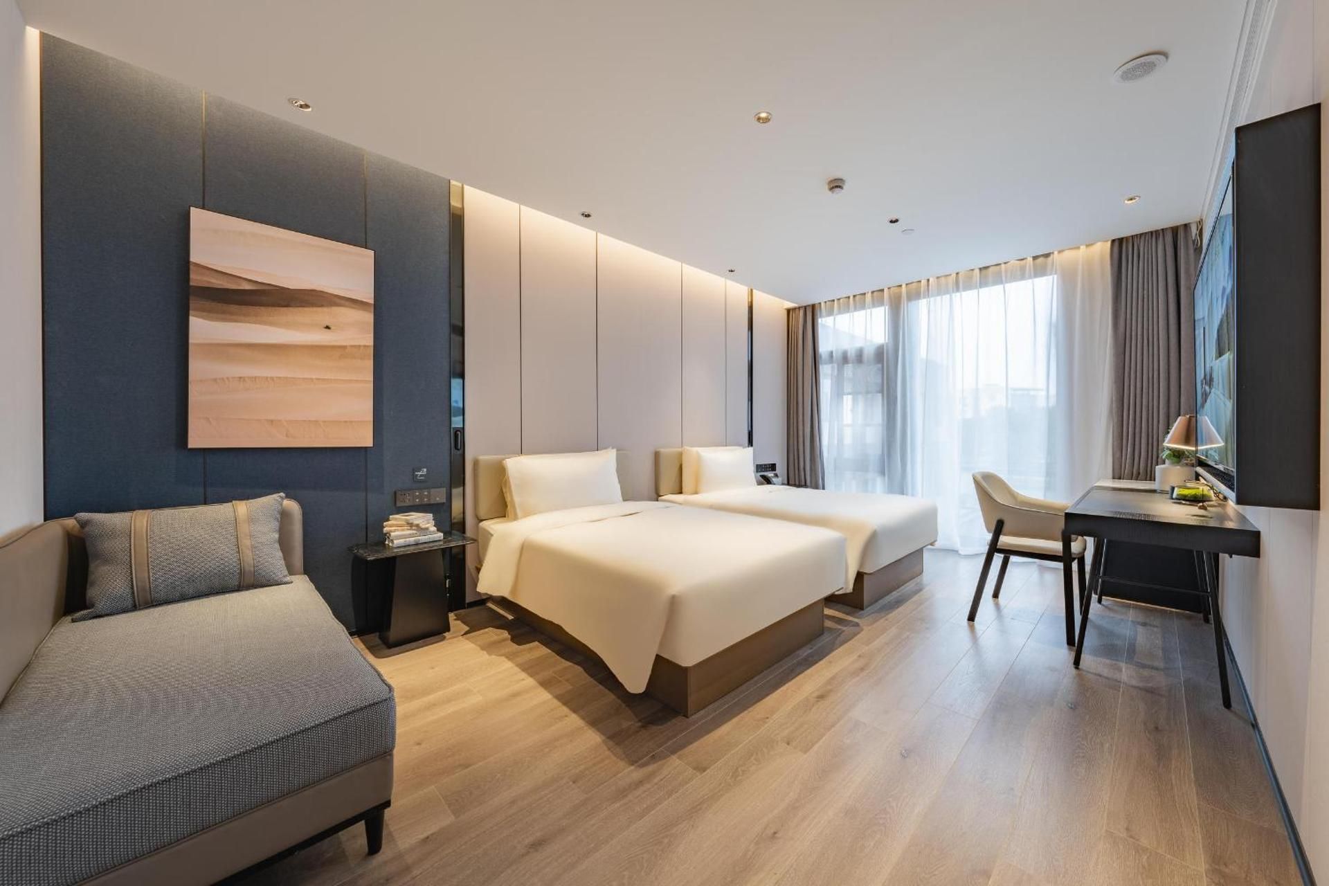 Jimu Twin Room with City View