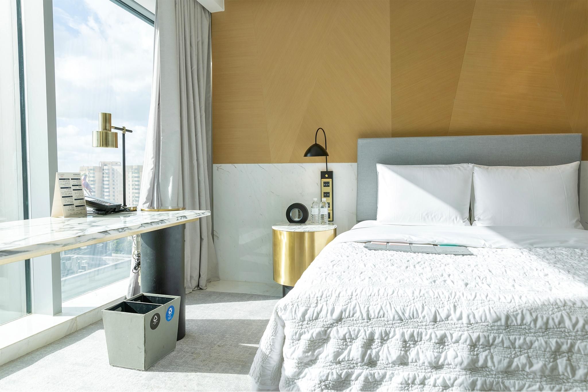 Guest room, 2 Queen, City view