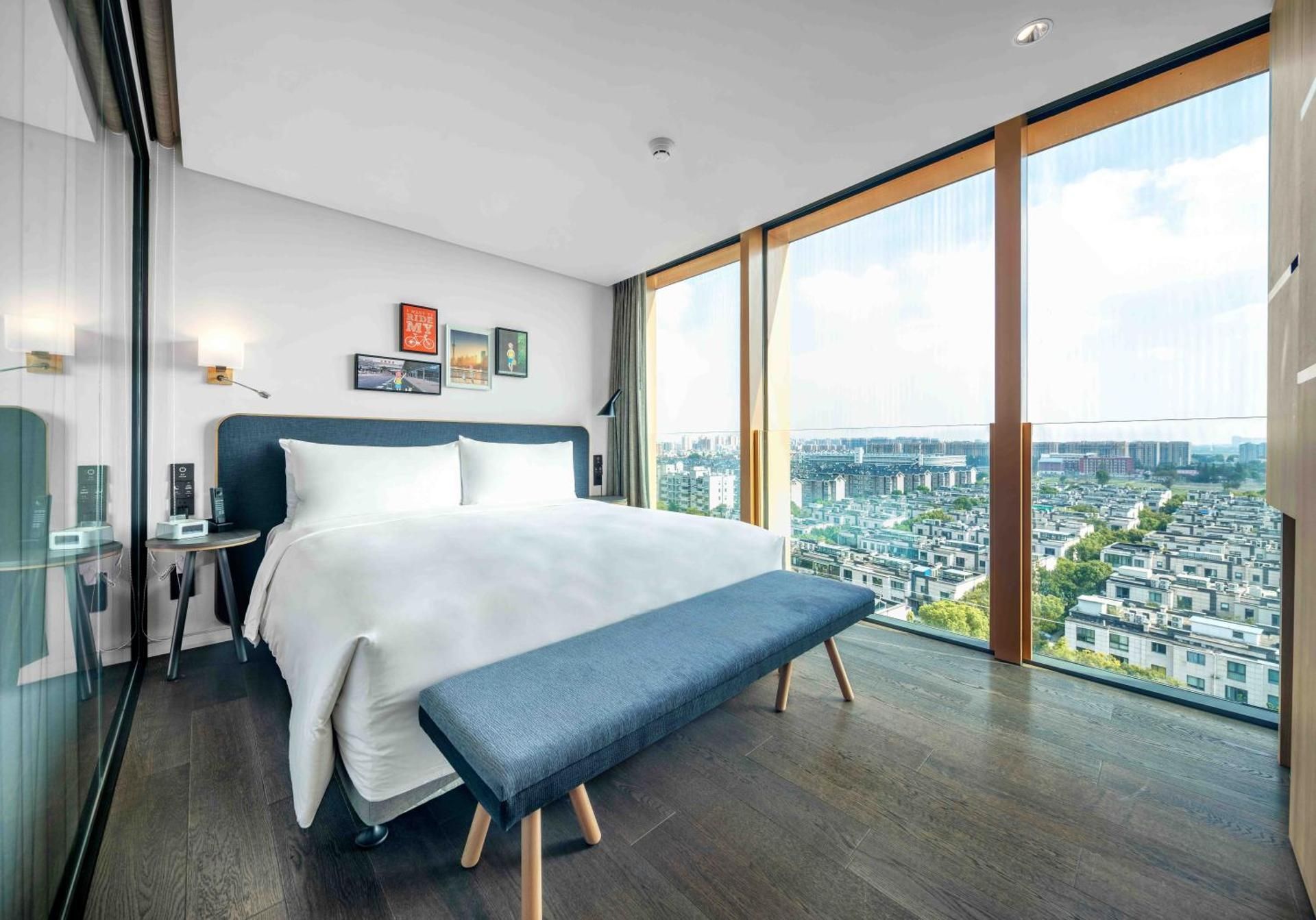 Standard Suite