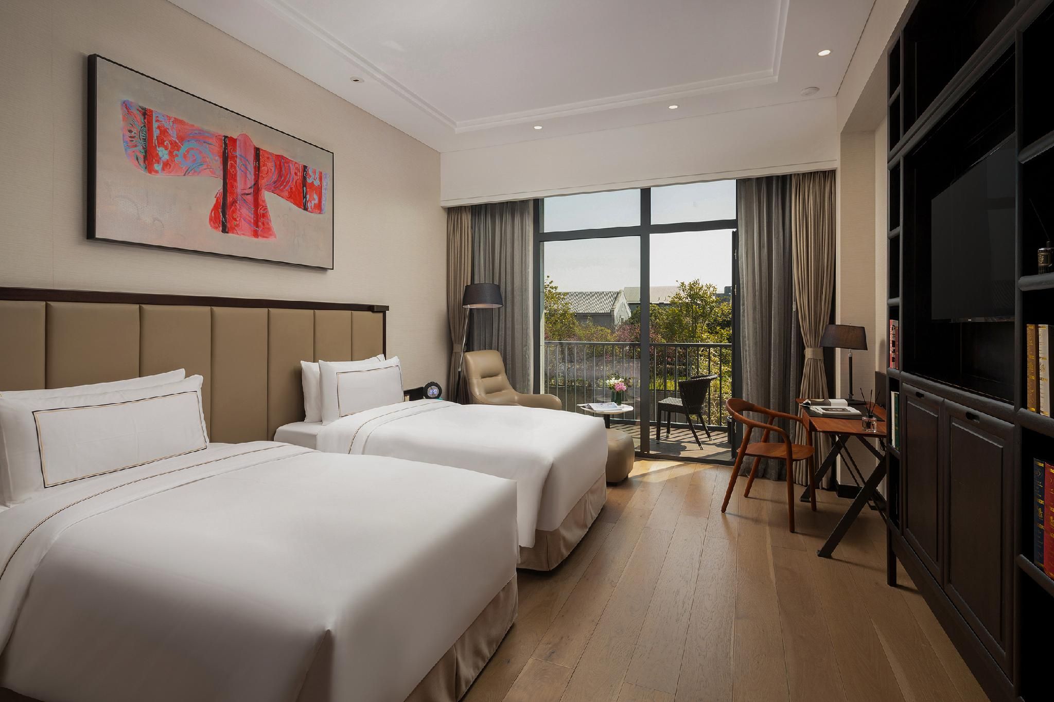 Twin Deluxe Terrace Room