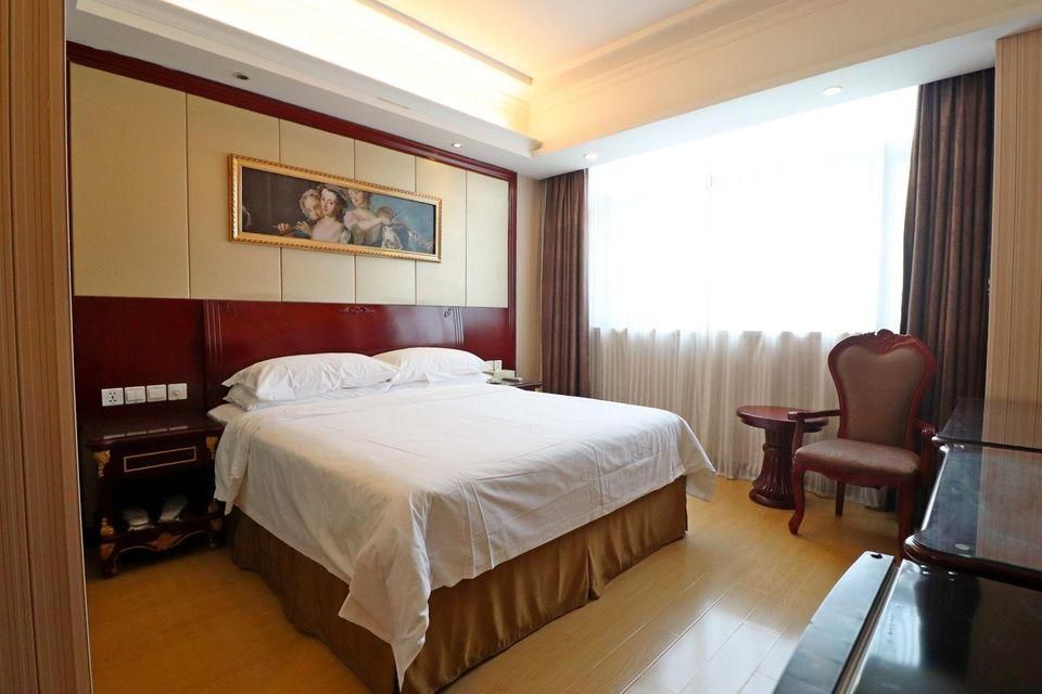 WH - Superior Bed Room