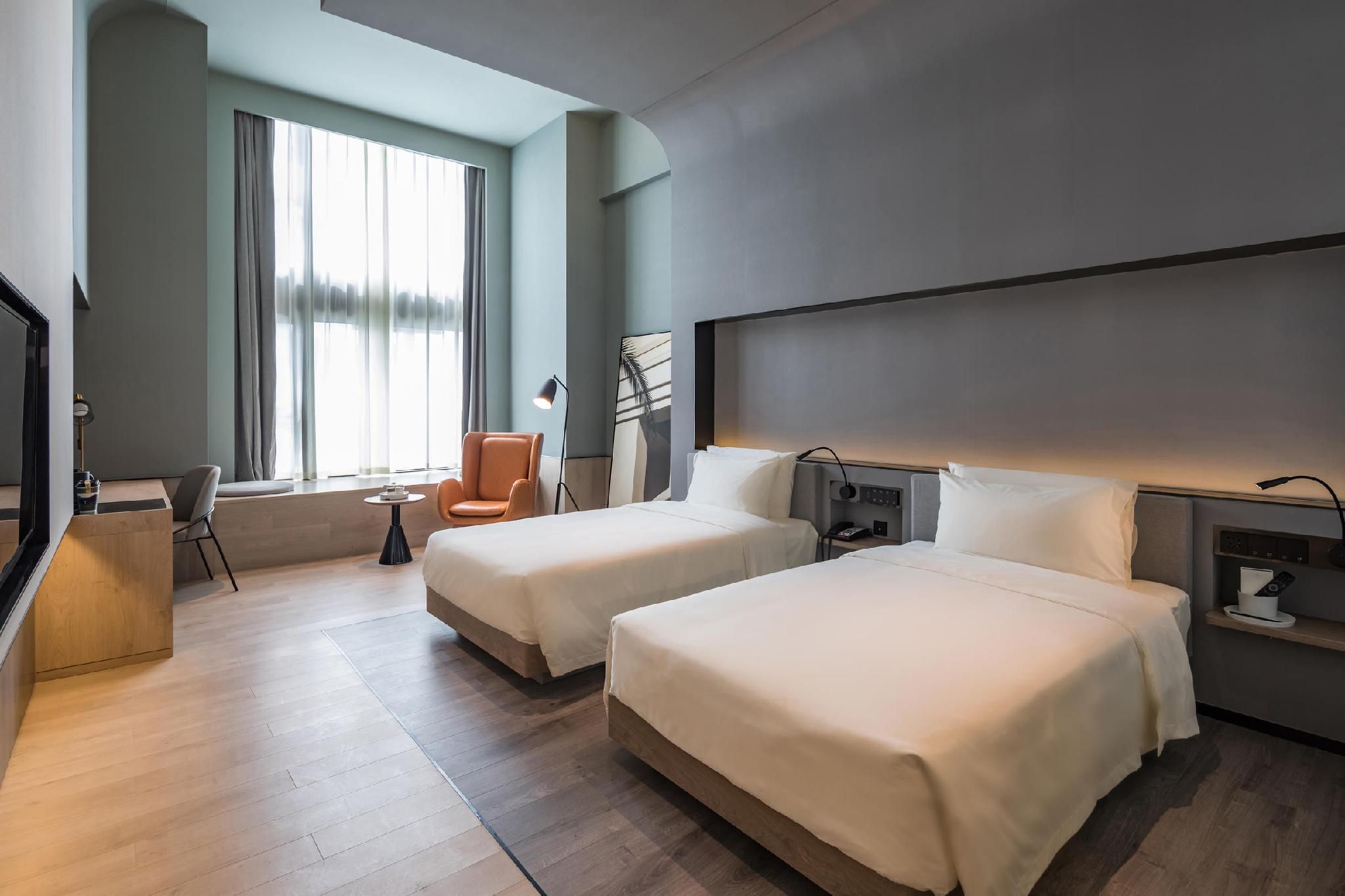 Atour - Living In Art Gallery, Business Twin Bed Room