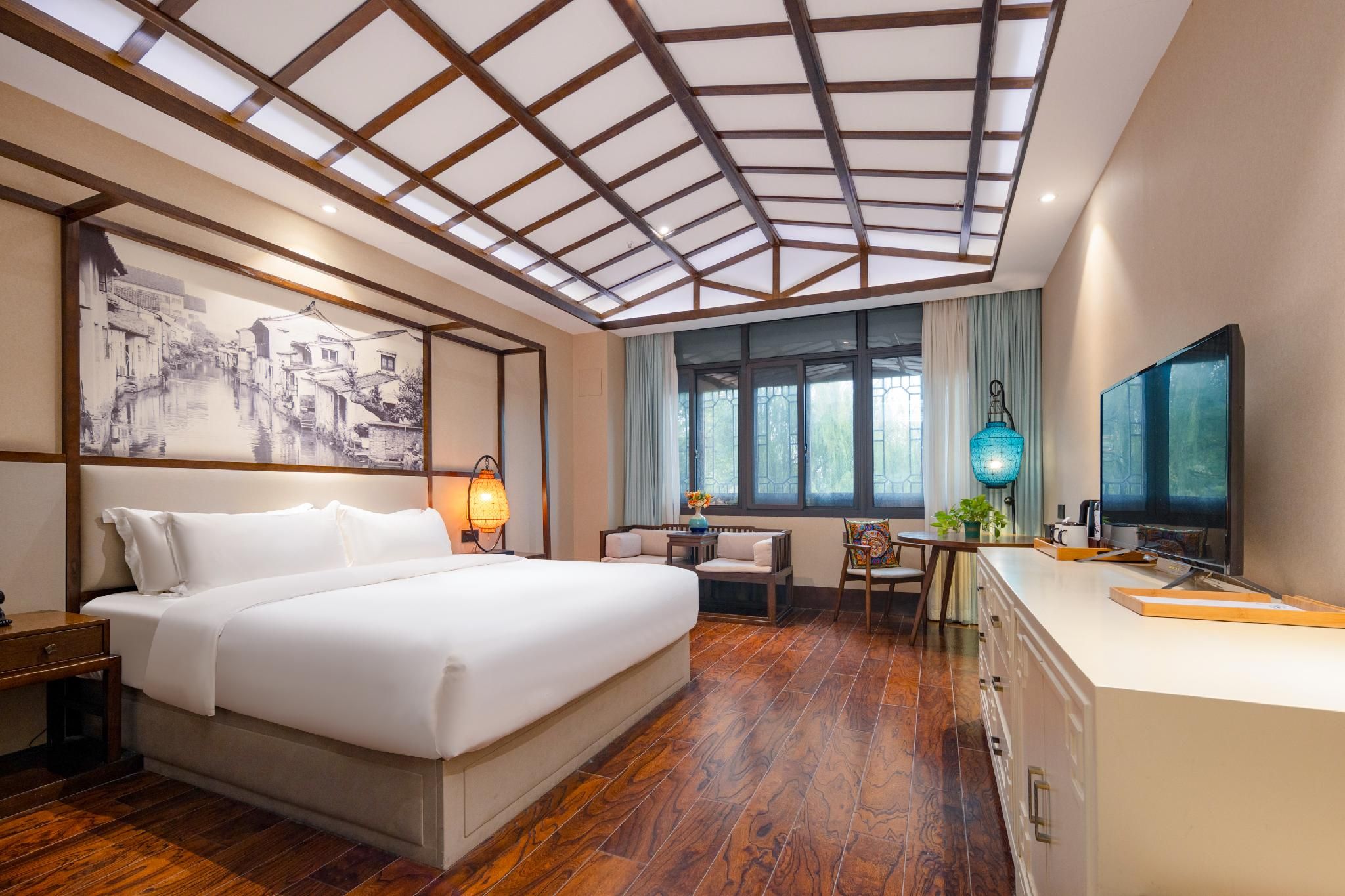 1 King Room