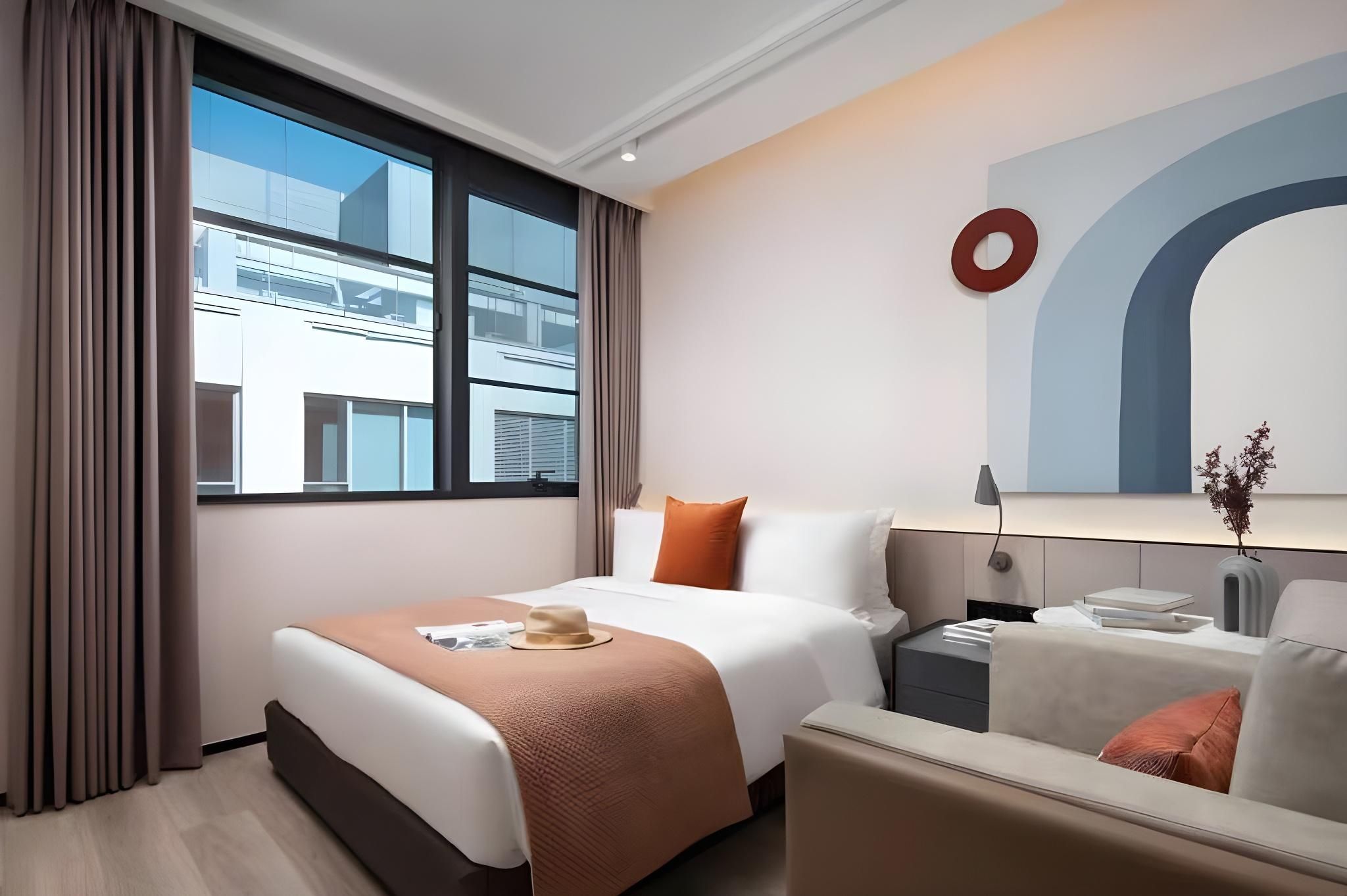 1-Bedroom Flat