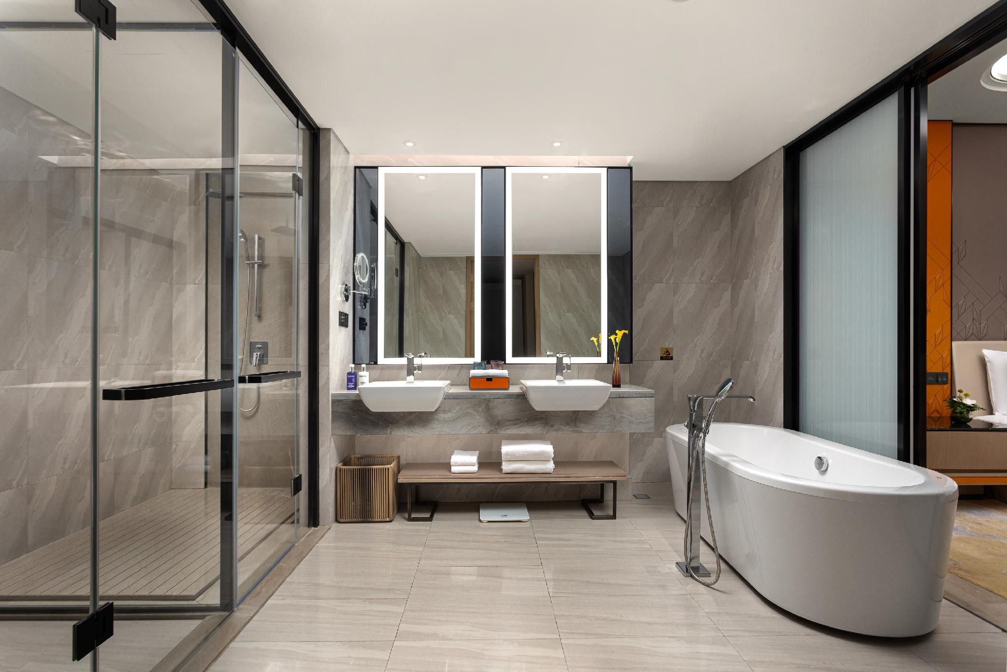 One Bedroom Suite City View