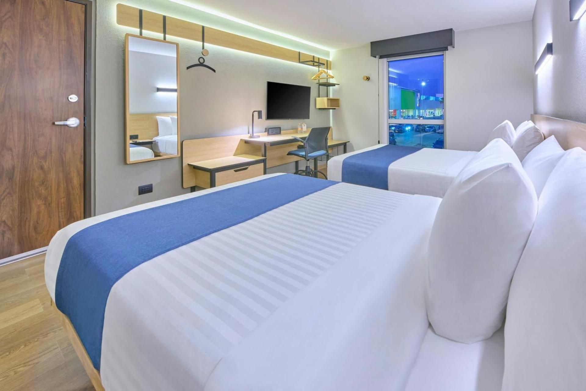 Standard Double Room with Two Double Beds and City View