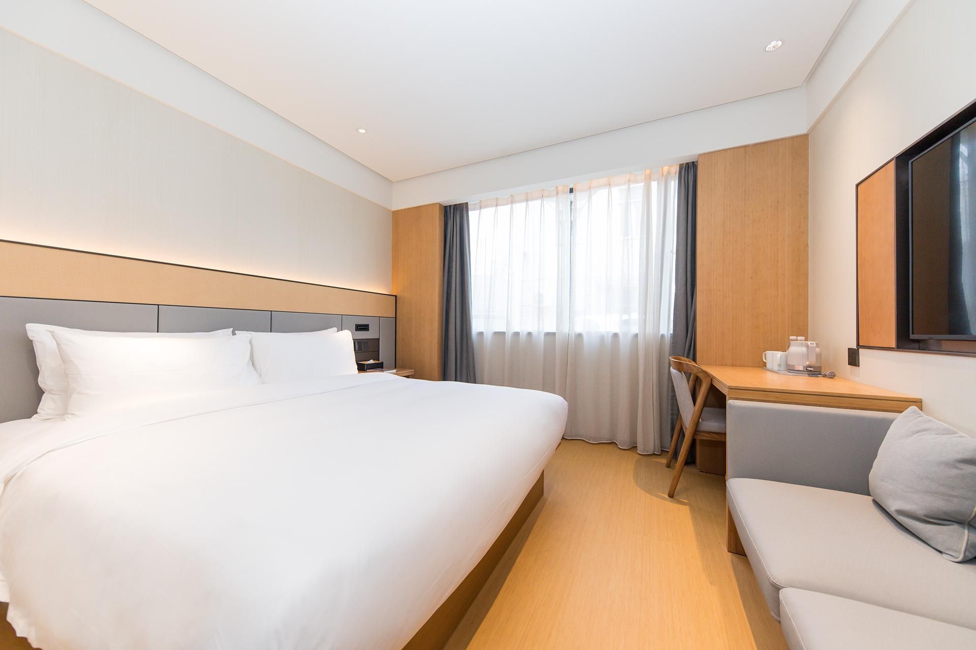 Huazhu - Business Bed Room