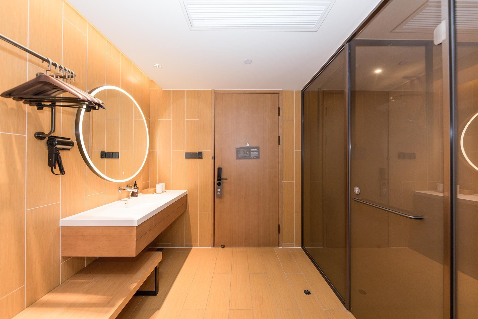 Huazhu - Business Bed Room