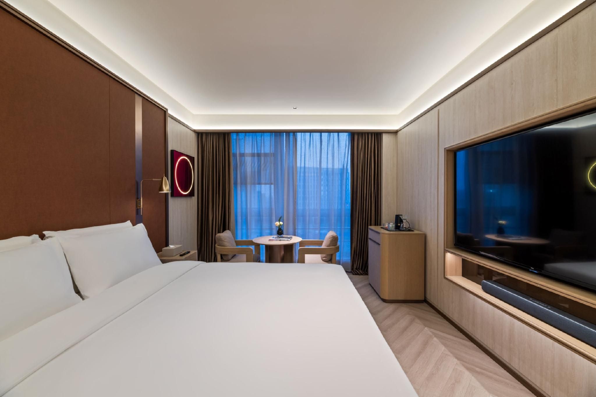 Huazhu - Superior BedRoom