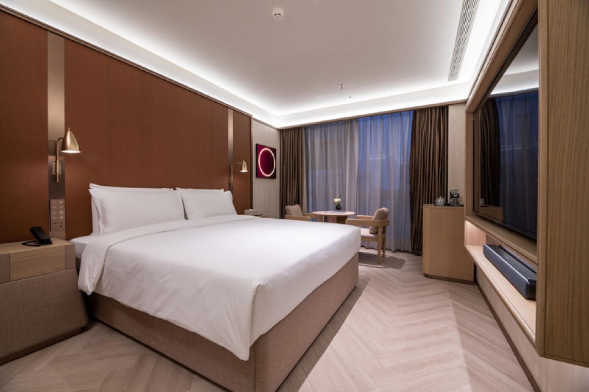 Huazhu - Deluxe Bed Room