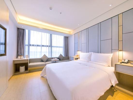 Hotel Queen Room