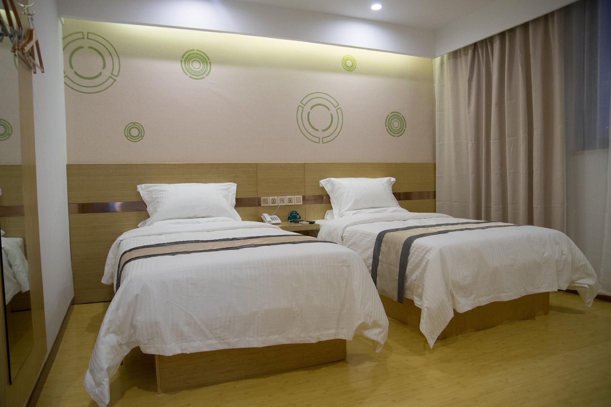 2 Bed Twin Superior Room
