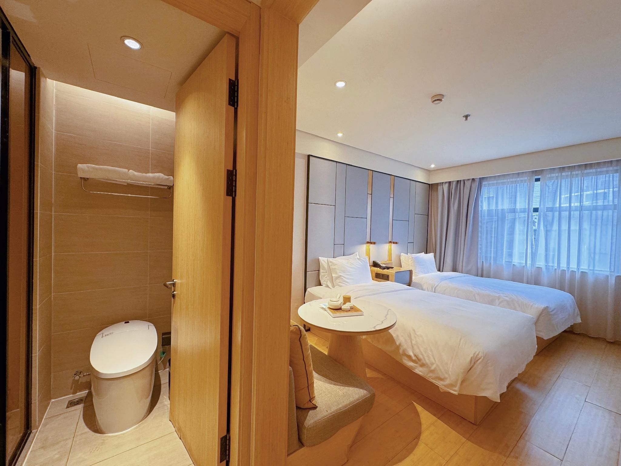 Twin Business Room