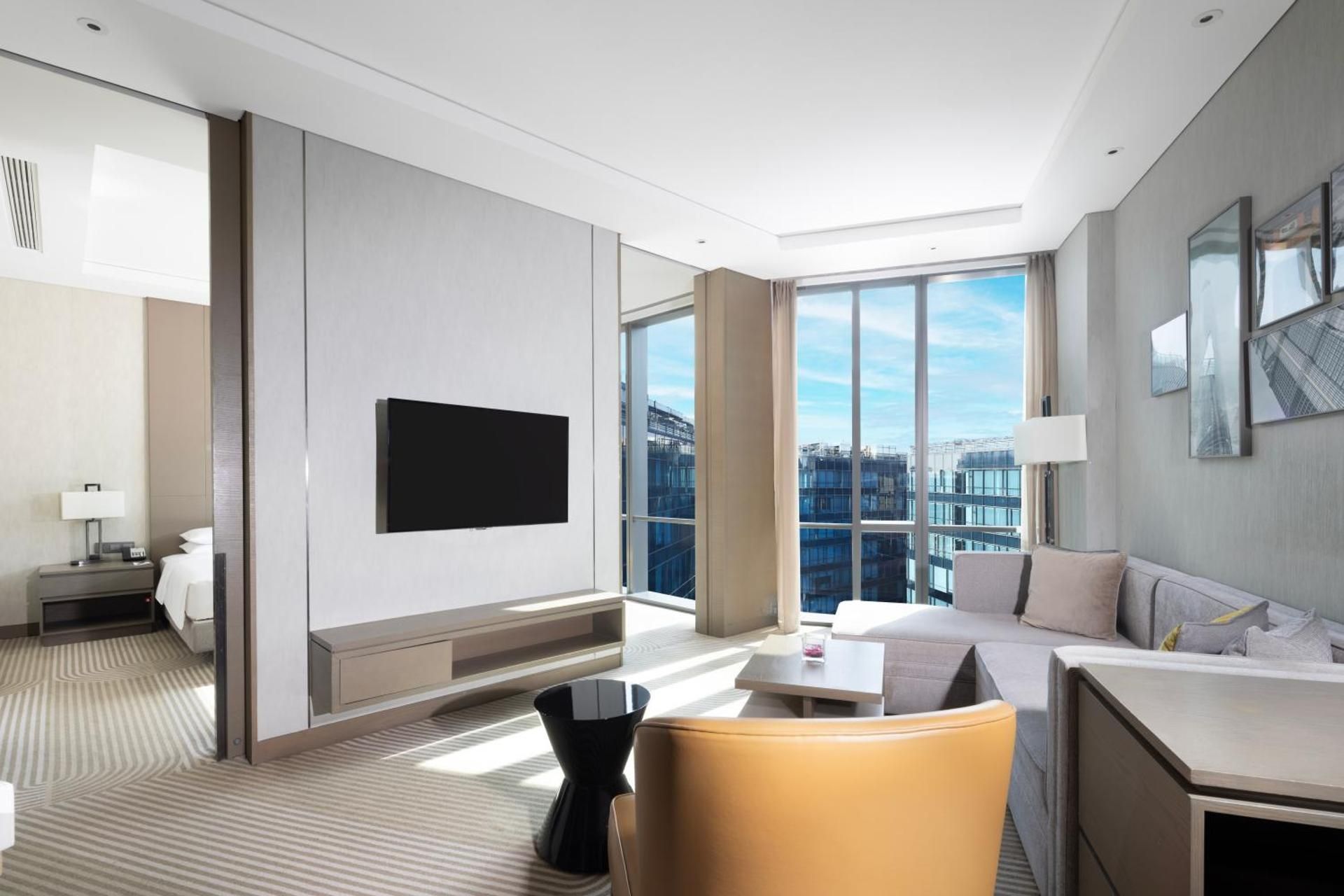 Specialty King Suite (with Kitchen)