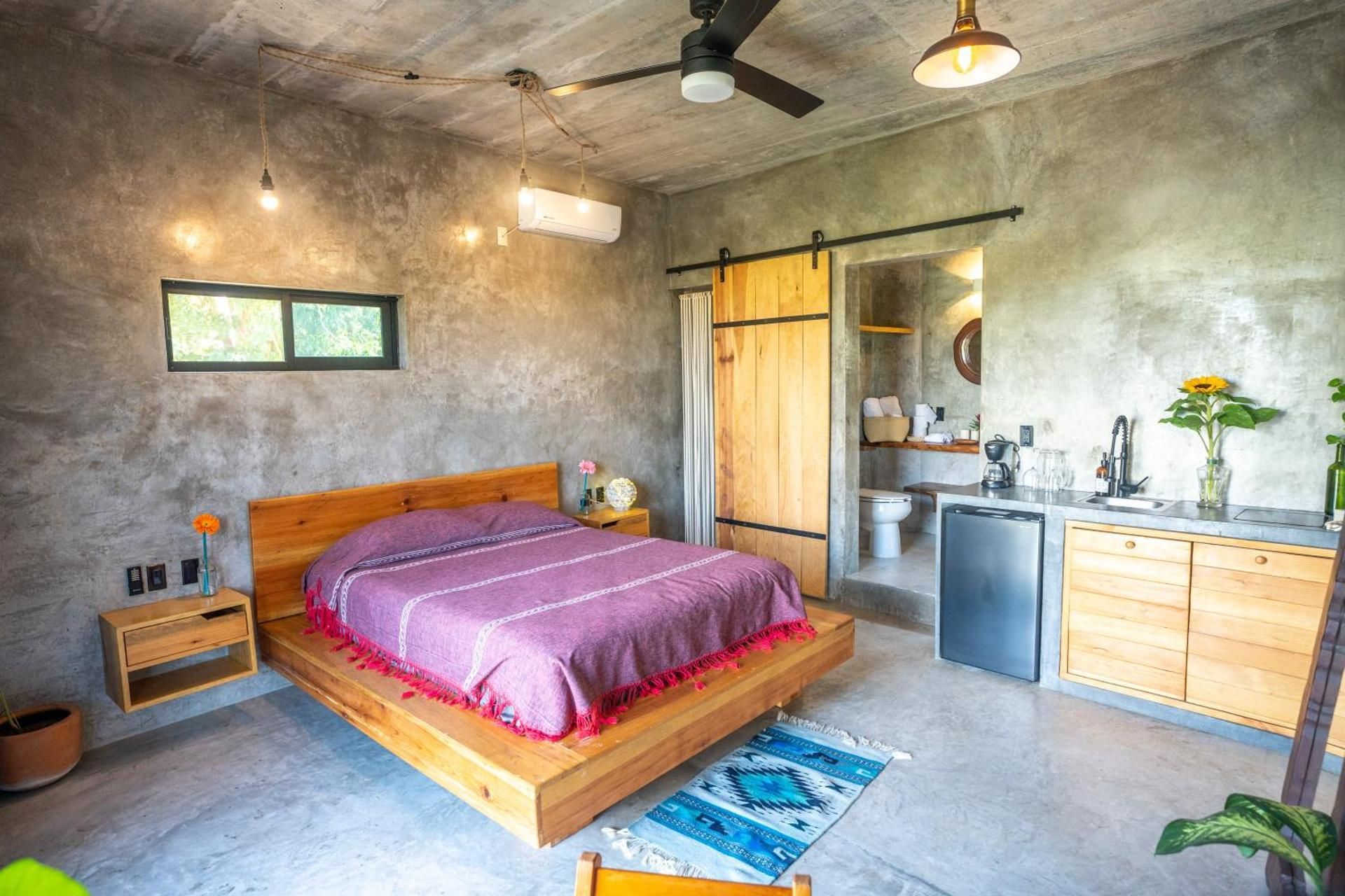 Deluxe Suite with Sea View