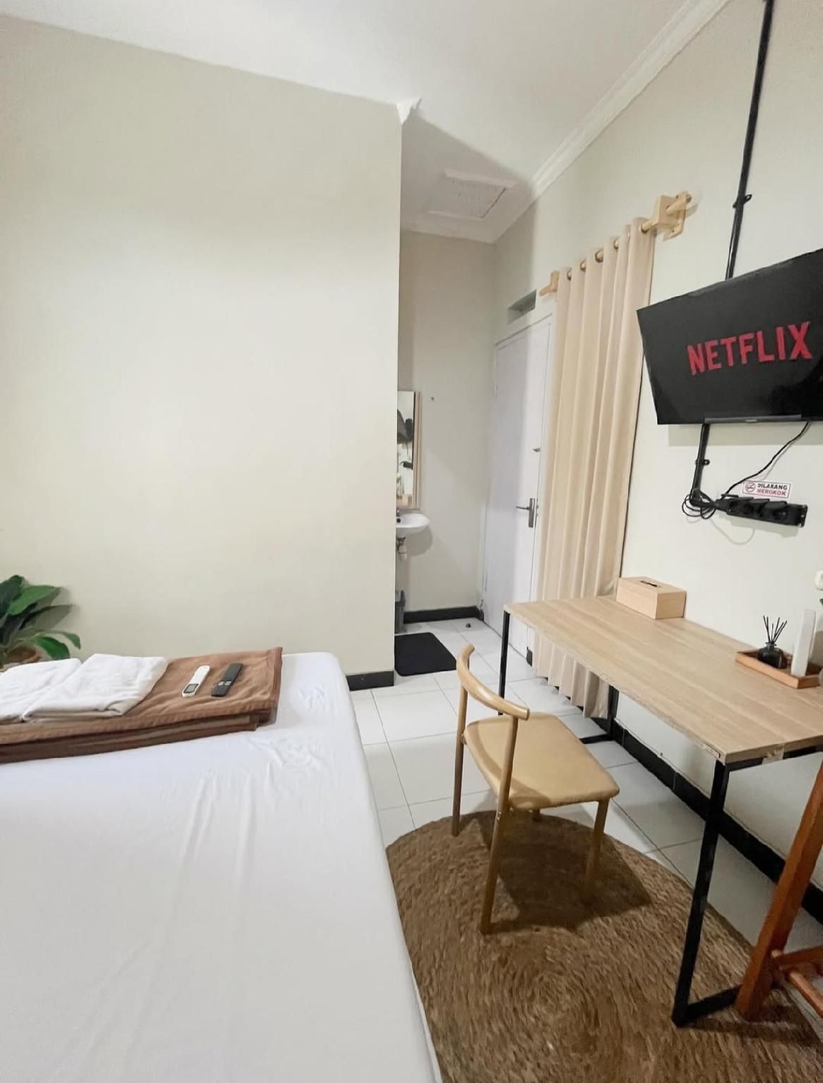 Theme Room A