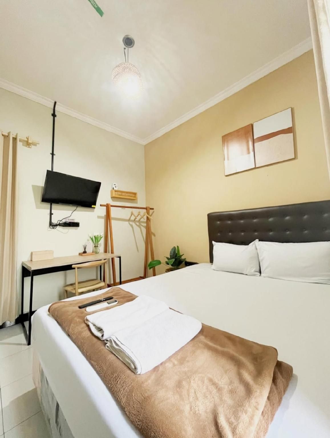 Theme Room A