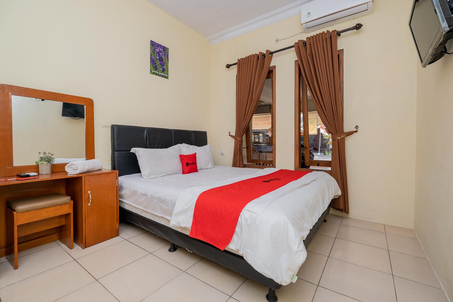 RedDoorz Room