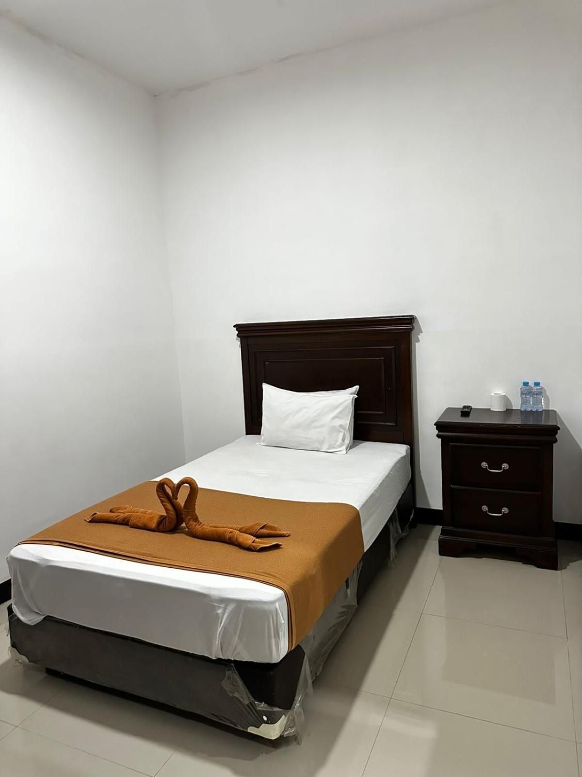 Single Room With Private Bathroom