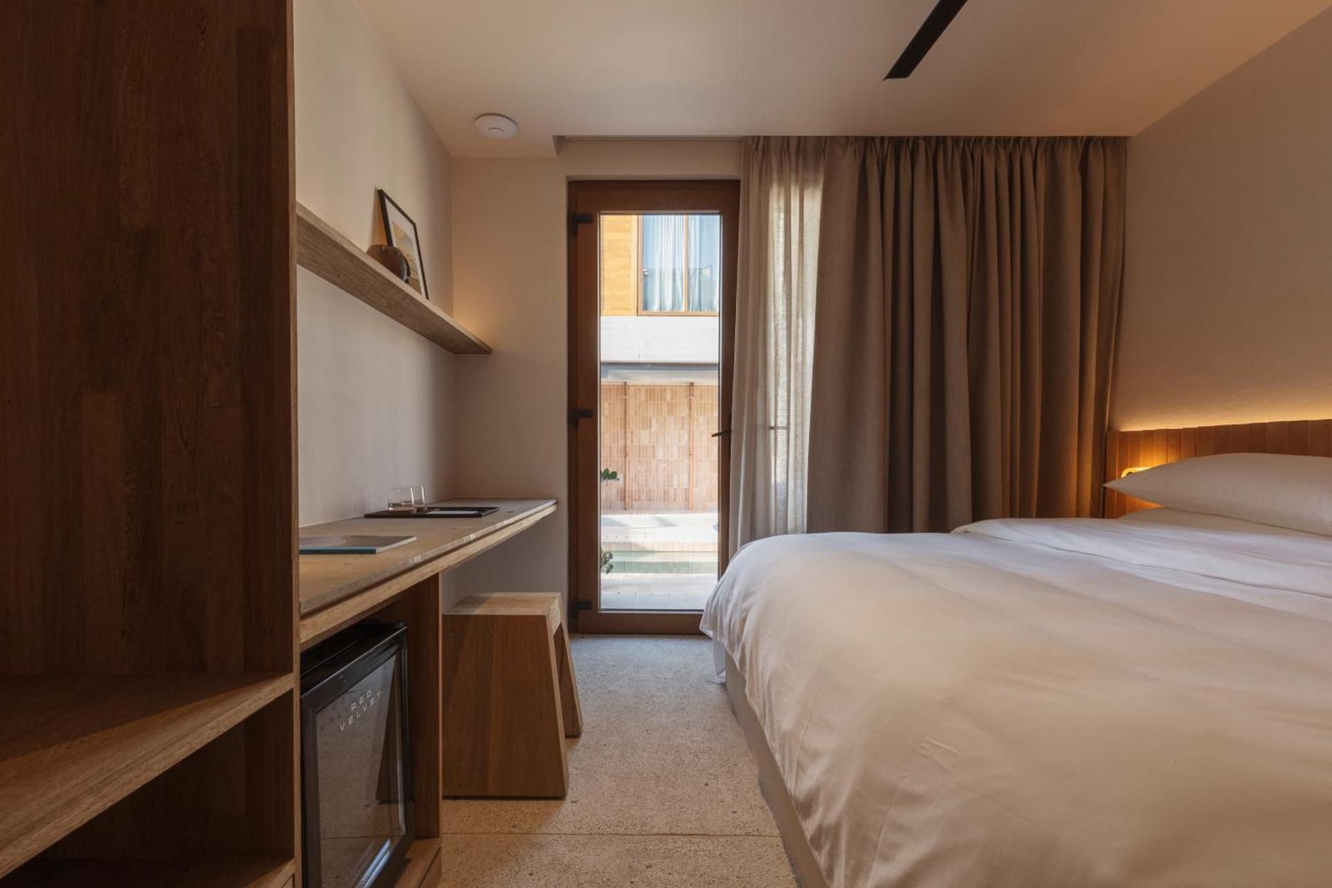 Standard King Room