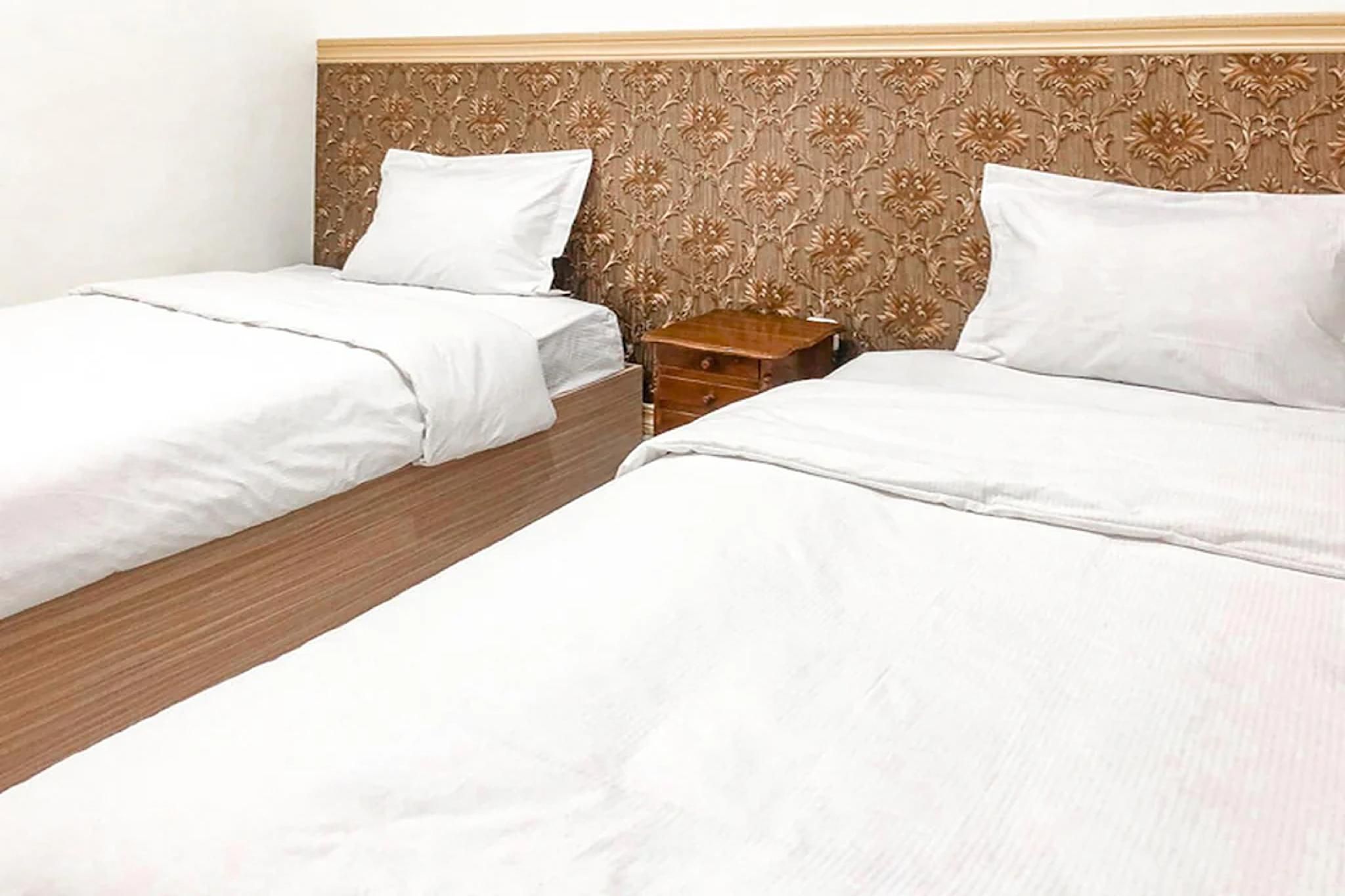 Twin Room - Non-Smoking